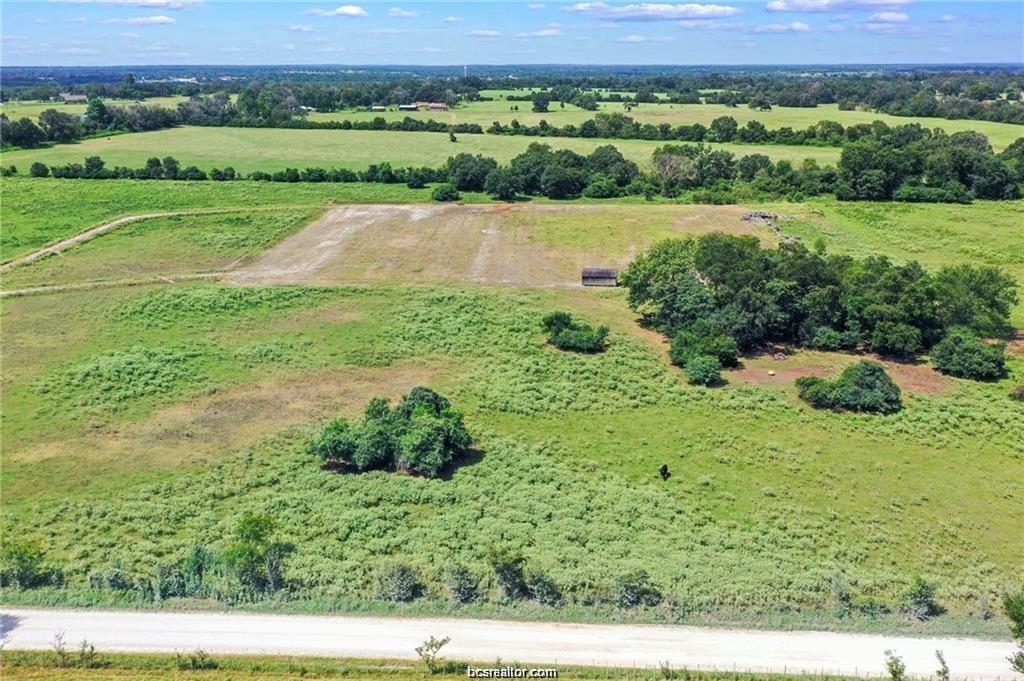 12199 Batson Loop Normangee, TX 77871 - Photo 5 of 7