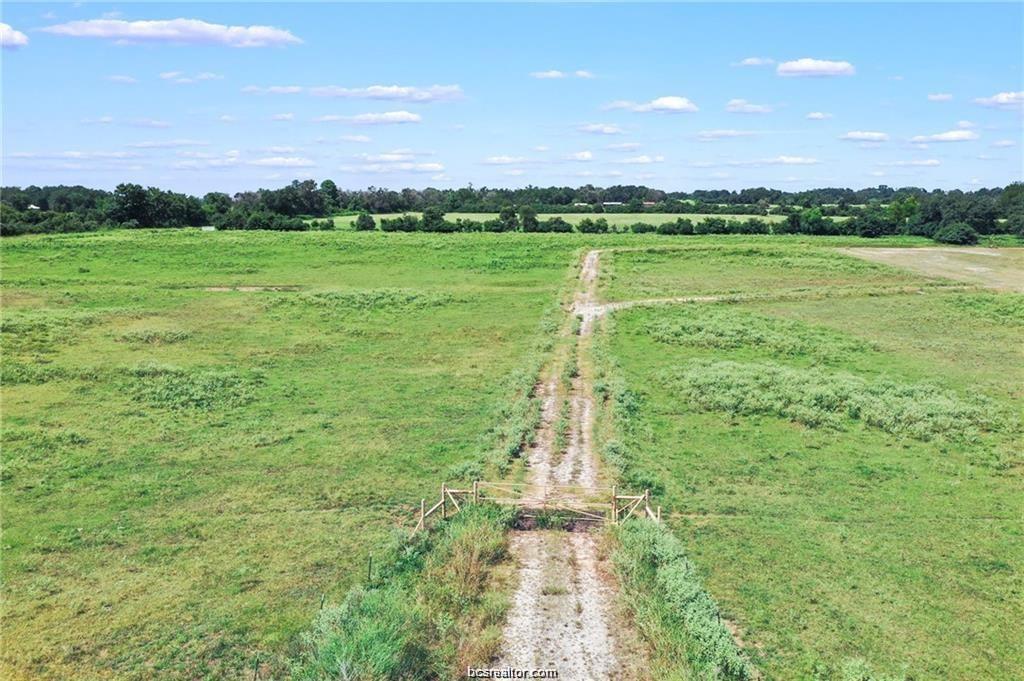 12199 Batson Loop Normangee, TX 77871 - Photo 6 of 7