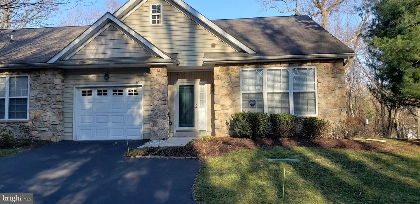 1221 Hogan Green Drive Springfield, PA 19064 - Photo 1 of 28