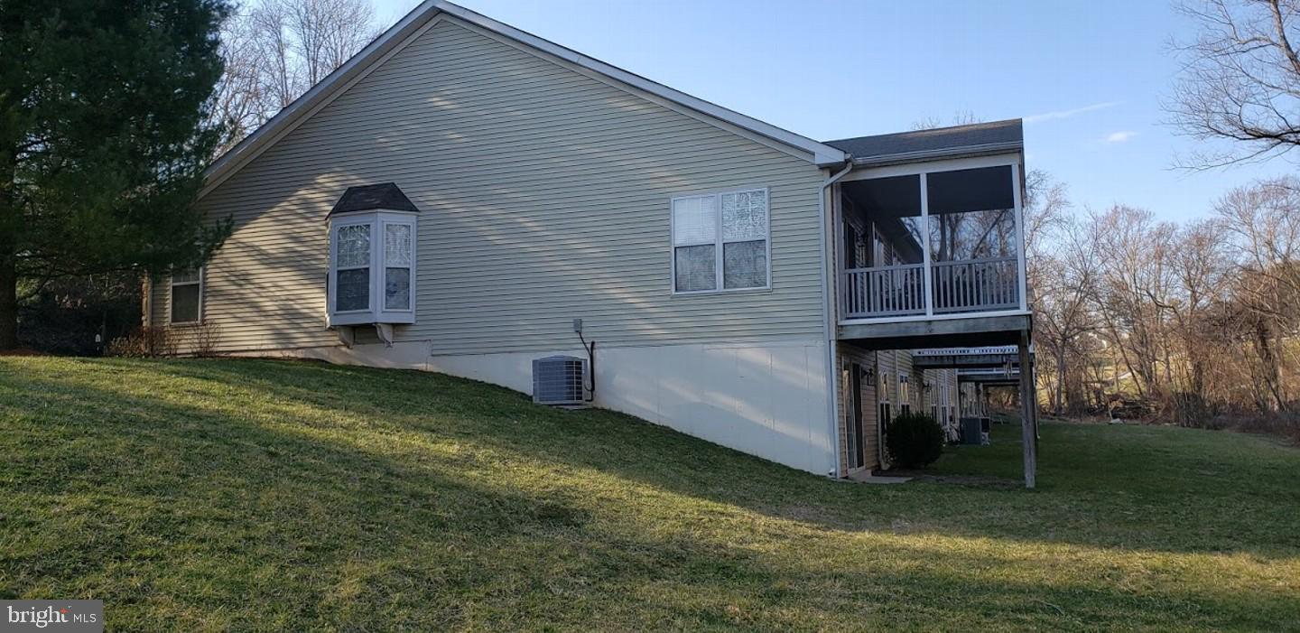 1221 Hogan Green Drive Springfield, PA 19064 - Photo 2 of 28