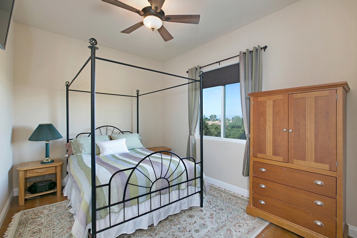 17179 Verdigris Valley Road Ramona, CA 92065 - Photo 22 of 25 Guest house bedroom 1