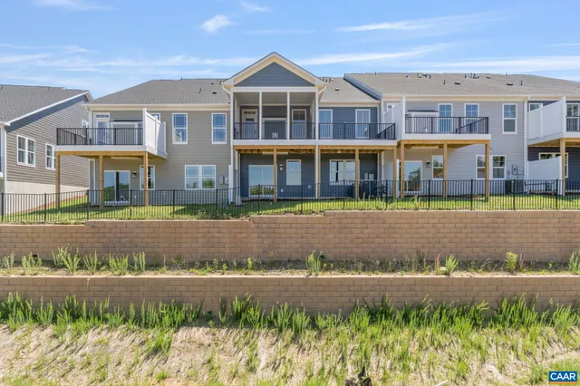 $644,500 | 104 A Laconia Lane, Charlottesville, VA 22911