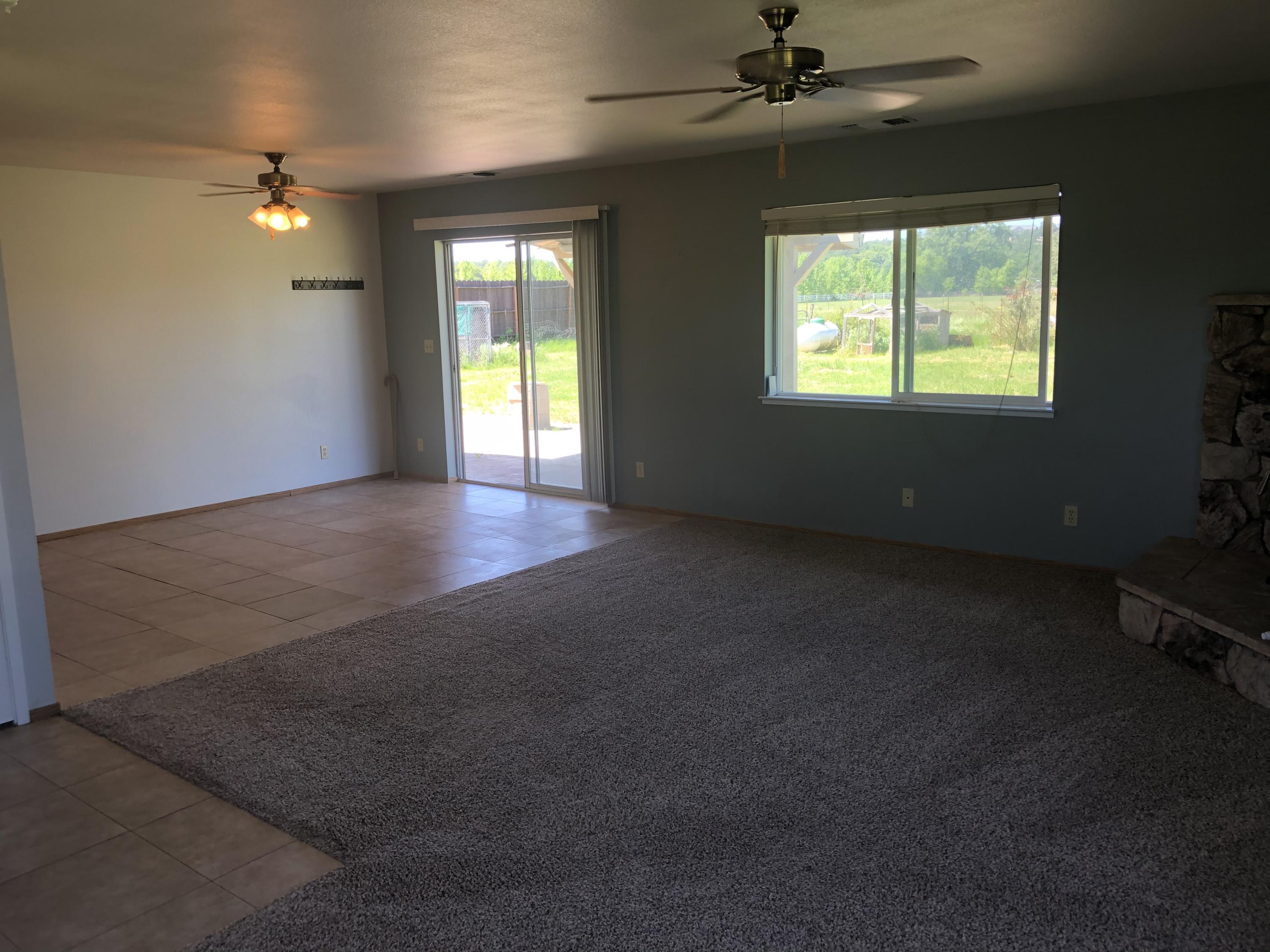 8664 Deschutes Road Palo Cedro, CA 96073 - Photo 17 of 59 living/dining