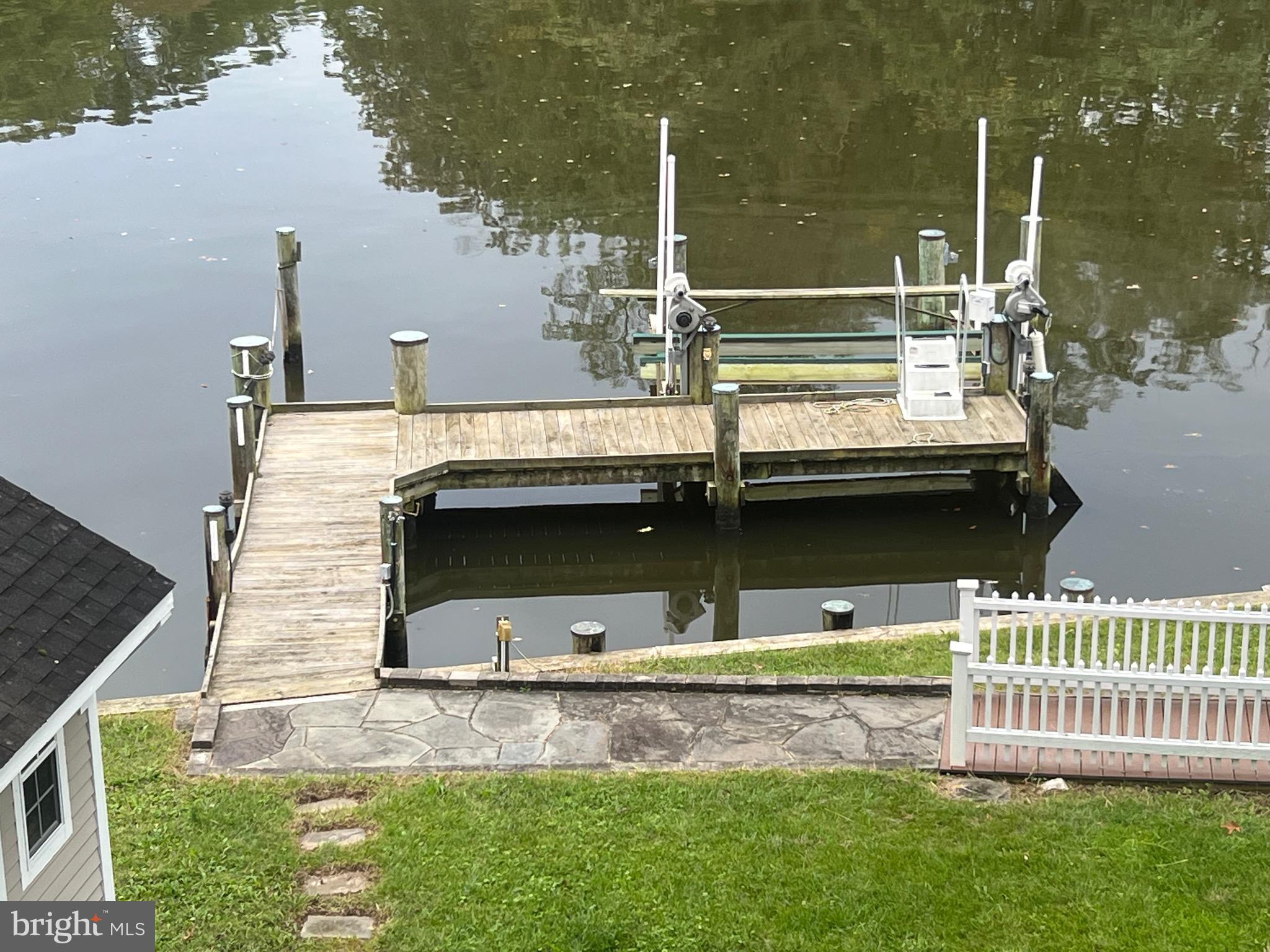 111 Virginia Avenue Edgewater, MD 21037 - Photo 16 of 80 a front view of house with yard