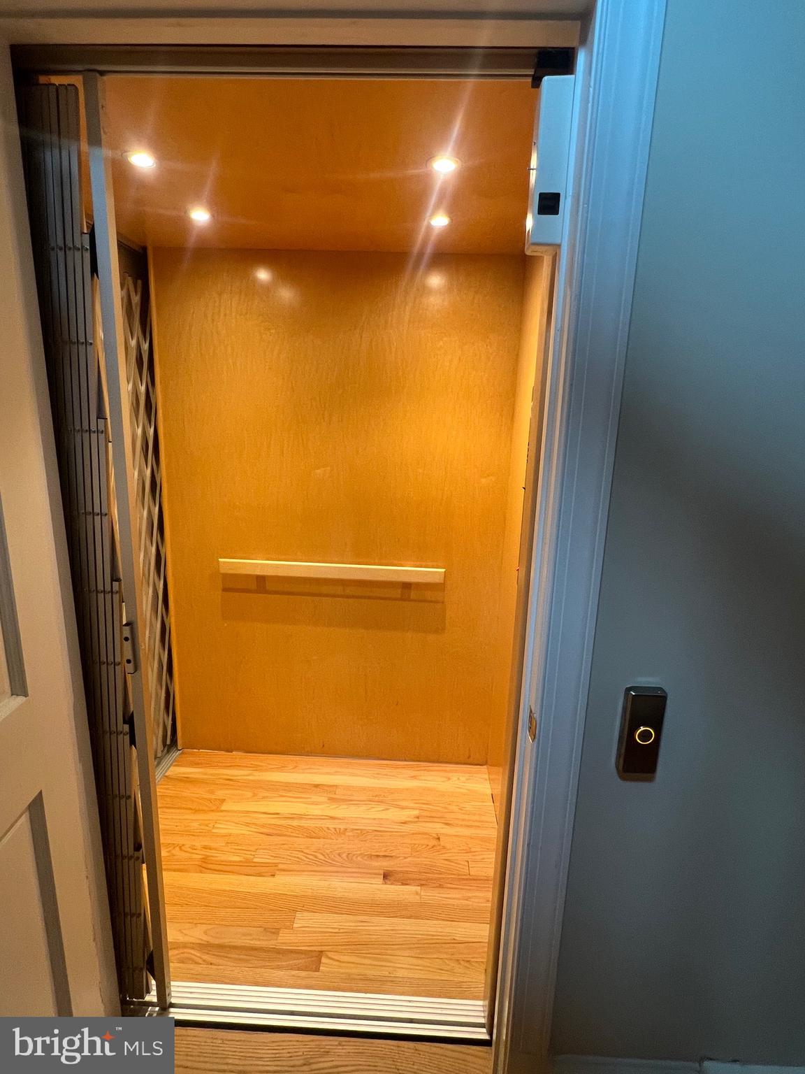 111 Virginia Avenue Edgewater, MD 21037 - Photo 21 of 80 a view of closet