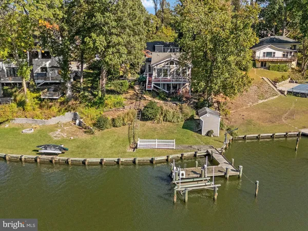 a front view of house with yard