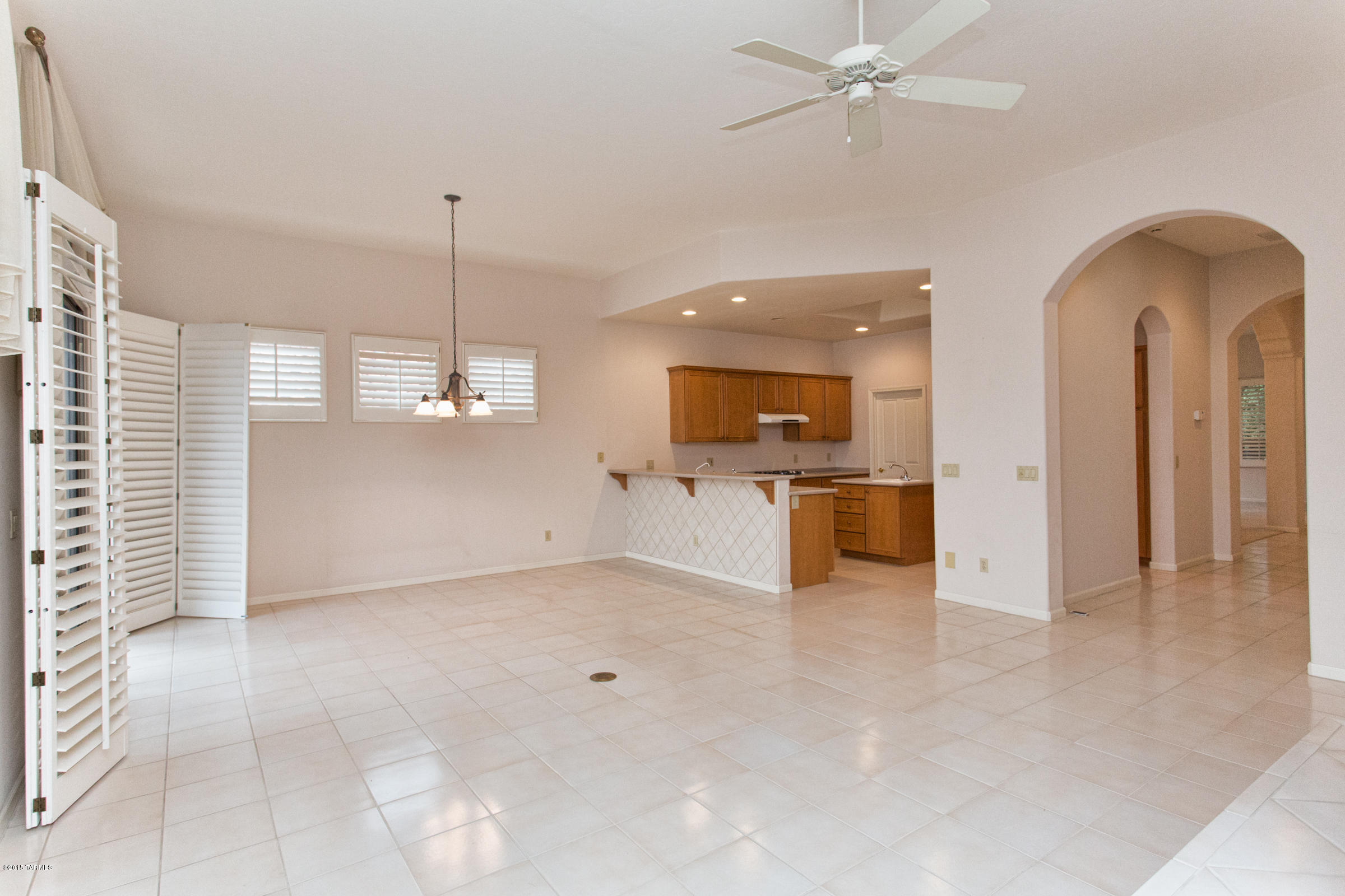 5330 North Ridge Spring Place Tucson, AZ 85749 - Photo 4 of 24 Gallery Image 4