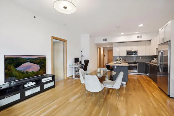 $3,150 | 1240 South 2nd Street, Unit 308, Minneapolis, MN 55415