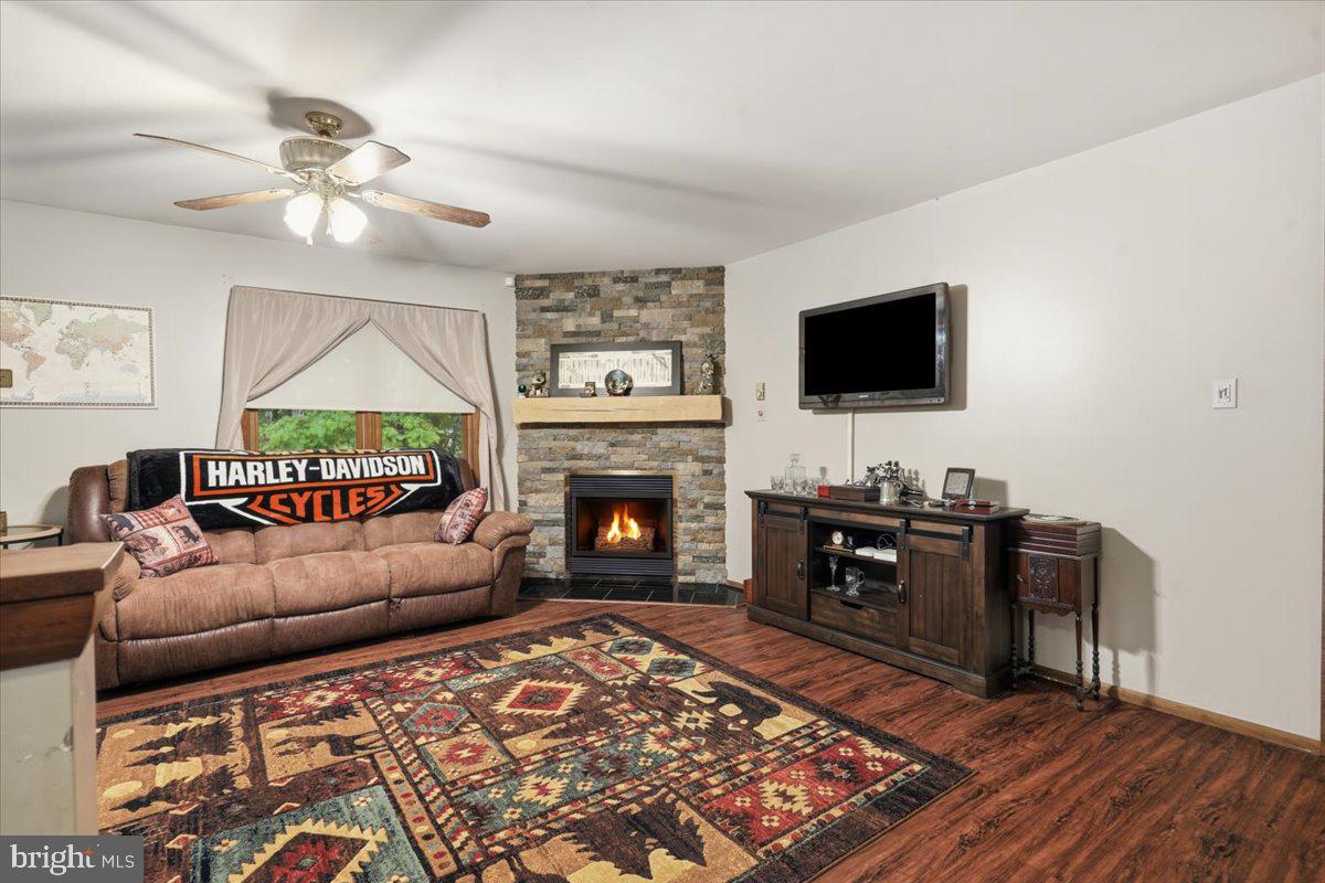 177 Jay Effort, PA 18330 - Photo 8 of 47 Cozy living space with rustic charm.