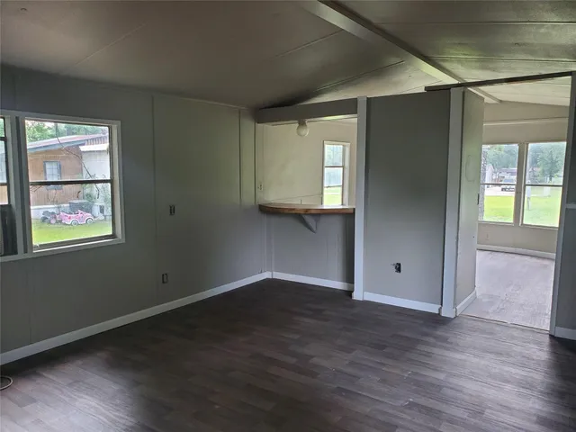 $900 | 12175 Hilltop Drive, Willis, TX 77318