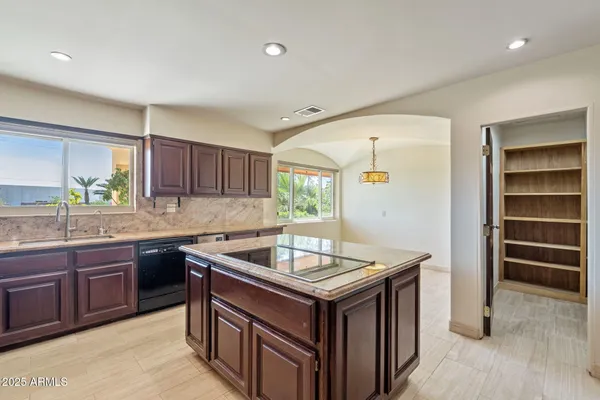 $2,750,000 | 5310 East Camelback Road, Phoenix, AZ 85018