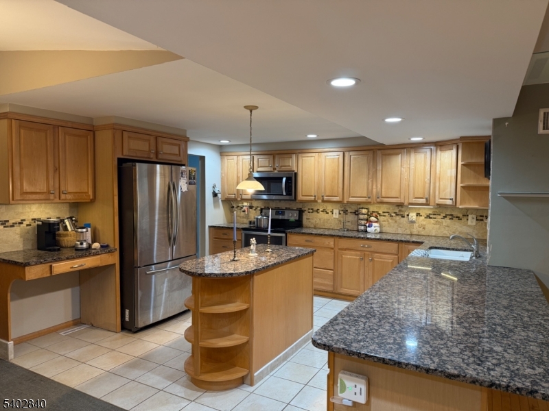 5 Park Lane Oak Ridge, NJ 07438 - Photo 4 of 6