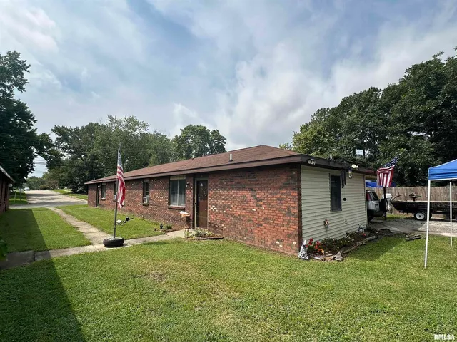 $109,000 | 2202 Illinois Avenue, Unit 3 & 4, Murphysboro, IL 62966