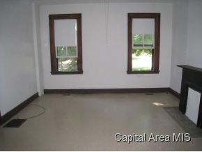 1460 North 8th Street Springfield, IL 62702 - Photo 8 of 24