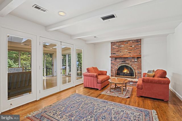 $1,610,500 | 7009 Hamel Hill Court, McLean, VA 22101