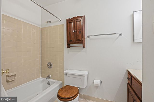 $1,610,500 | 7009 Hamel Hill Court, McLean, VA 22101