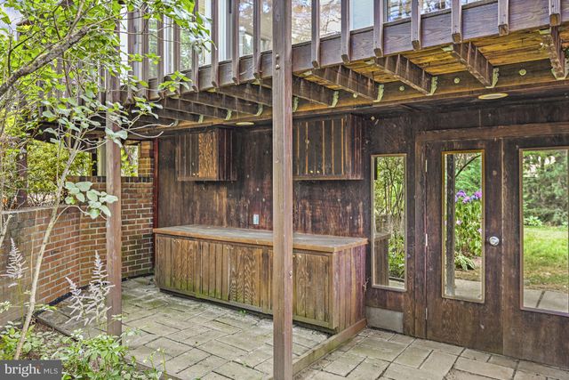 $1,610,500 | 7009 Hamel Hill Court, McLean, VA 22101