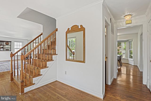 $1,610,500 | 7009 Hamel Hill Court, McLean, VA 22101