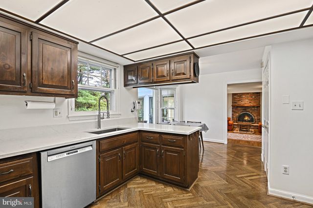 $1,610,500 | 7009 Hamel Hill Court, McLean, VA 22101