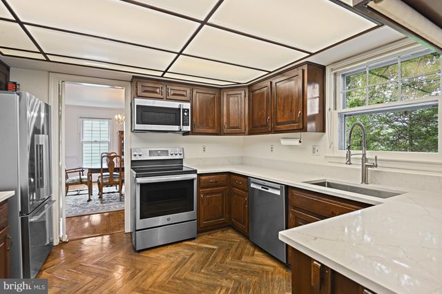 $1,610,500 | 7009 Hamel Hill Court, McLean, VA 22101