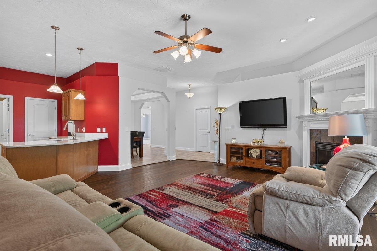 5303 Biltmore Drive Springfield, IL 62711 - Photo 2 of 24