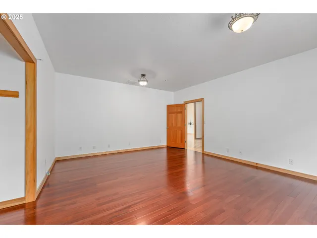 $749,000 | 322 Monta Vista Lane, Roseburg, OR 97471