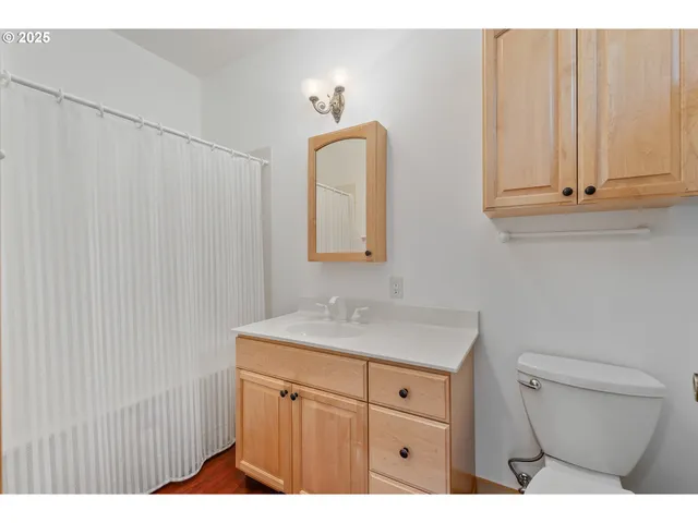 $749,000 | 322 Monta Vista Lane, Roseburg, OR 97471