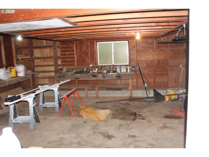 21620 Glaze Road Noti, OR 97461 - Photo 18 of 36