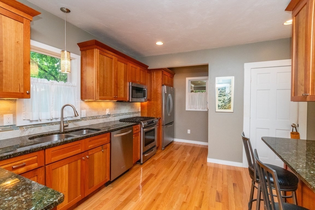 79 Redlands Road Boston, MA 02132 - Photo 3 of 33
