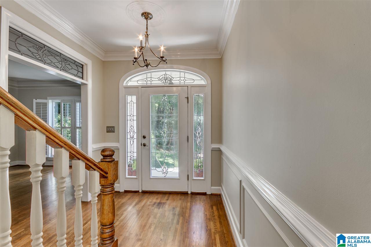711 Zelda Place Birmingham, AL 35209 - Photo 3 of 41