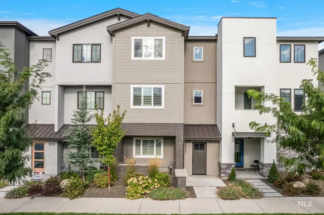 $650,000 | 3033 South Trailwood Way, Boise, ID 83716