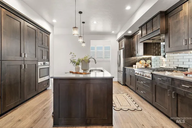 $650,000 | 3033 South Trailwood Way, Boise, ID 83716