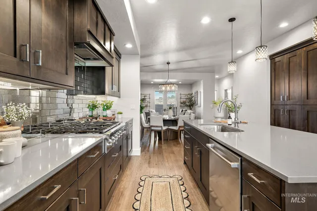 $650,000 | 3033 South Trailwood Way, Boise, ID 83716