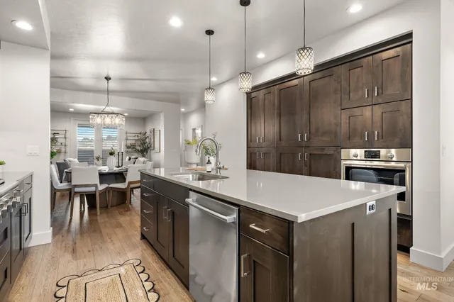 $650,000 | 3033 South Trailwood Way, Boise, ID 83716