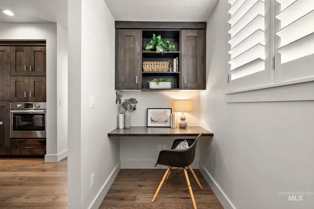 $650,000 | 3033 South Trailwood Way, Boise, ID 83716