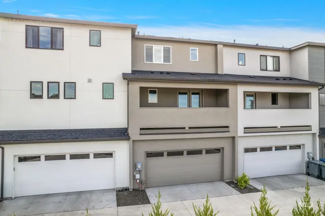 $650,000 | 3033 South Trailwood Way, Boise, ID 83716