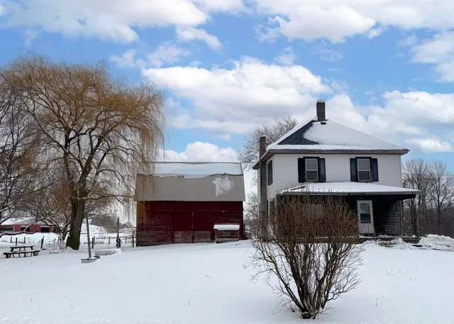 $294,500 | 180 E Shore South, Grand Isle, VT 05458