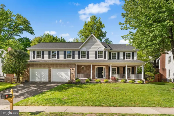 $1,124,999 | 13910 Stonefield Lane, Clifton, VA 20124