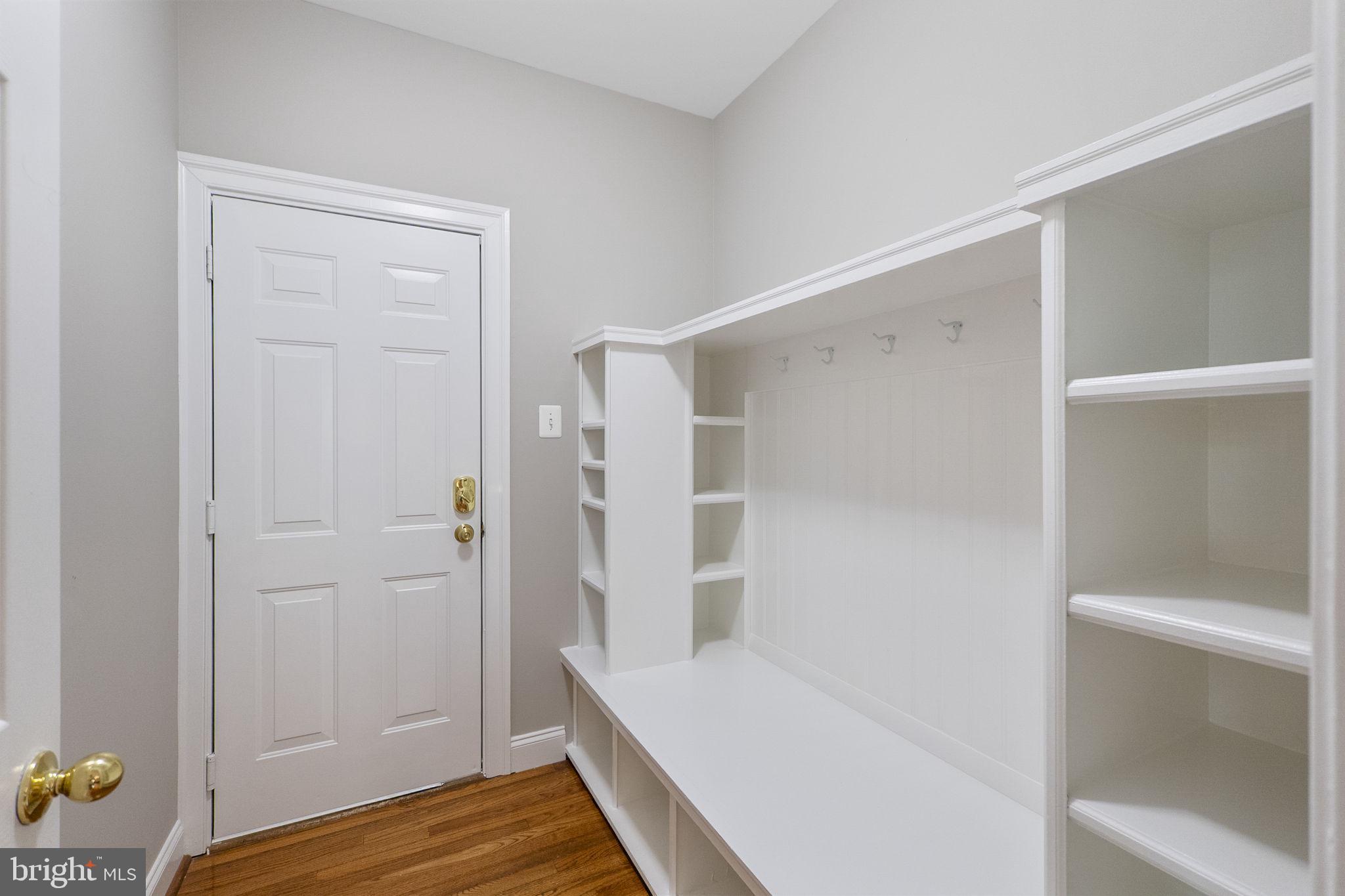 23128 Persimmon Ridge Road Clarksburg, MD 20871 - Photo 21 of 66 Mud room