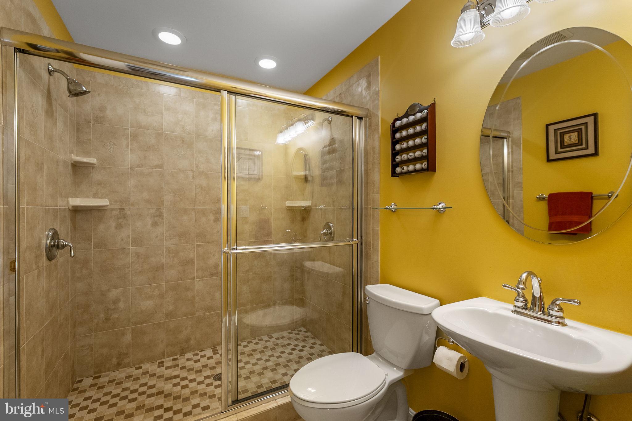 23128 Persimmon Ridge Road Clarksburg, MD 20871 - Photo 37 of 66 Full bath