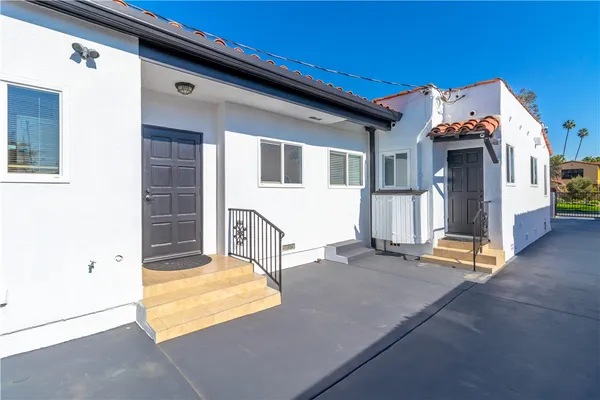 $3,500 | 161 North Willaman Drive, Beverly Hills, CA 90211