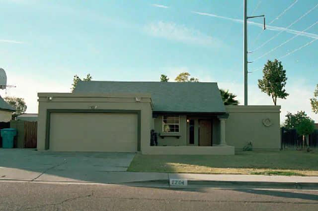 1201 East Utopia Road Phoenix, AZ 85024 - Photo 1 of 1 Primary Photo