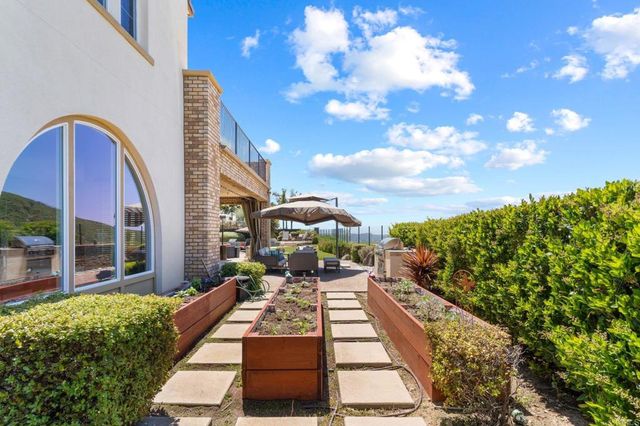 $2,620,000 | 7077 Sitio Colina, Carlsbad, CA 92009