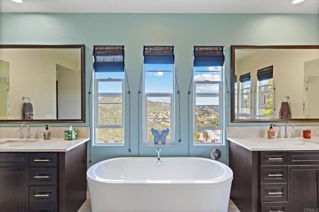 $2,620,000 | 7077 Sitio Colina, Carlsbad, CA 92009