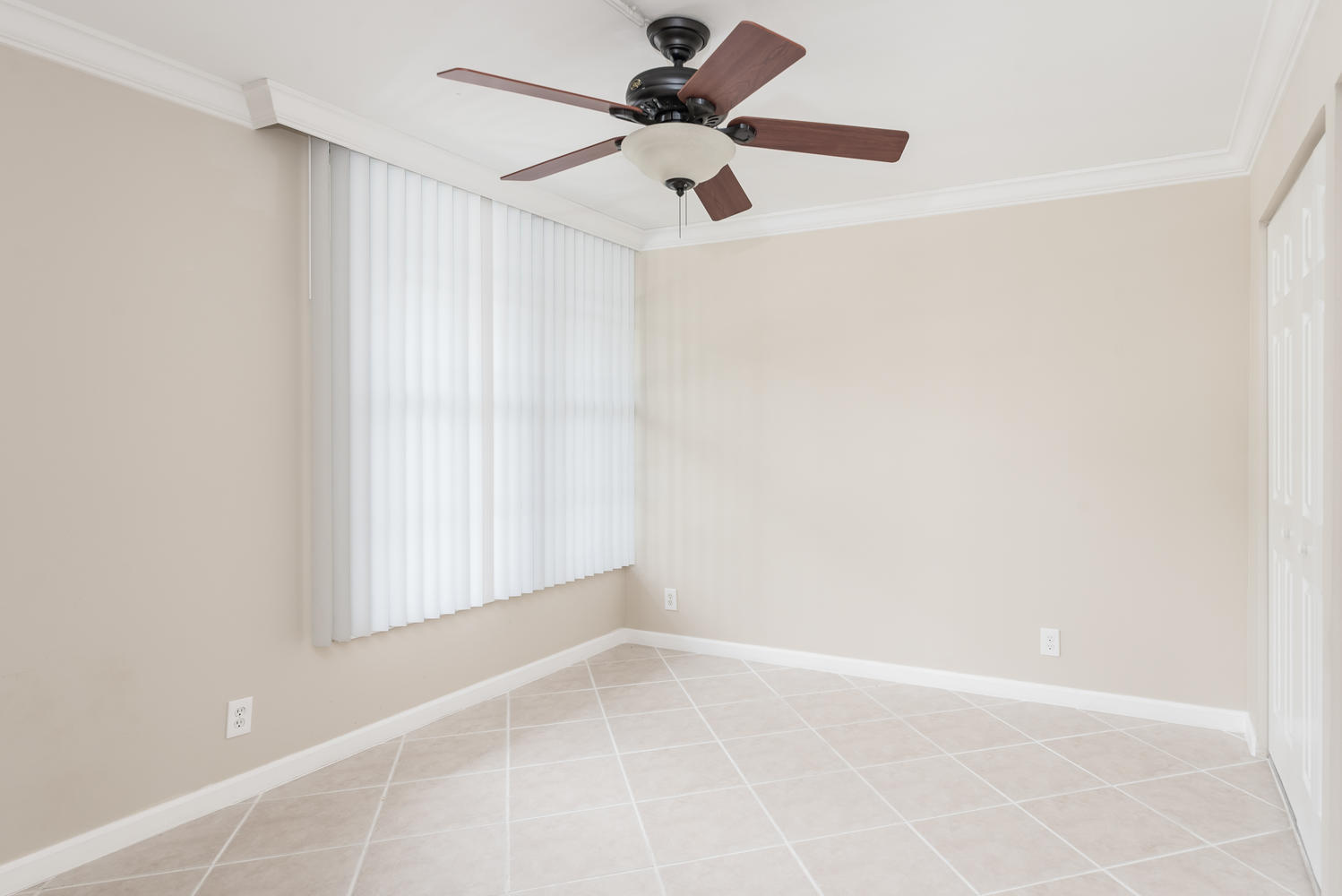 18 Royal Palm Way, Unit 207 Boca Raton, FL 33432 - Photo 15 of 28 GUEST BR