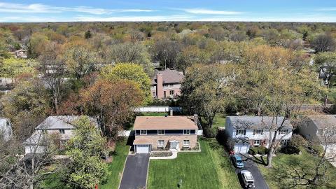 1248 Hackberry Road Deerfield, IL 60015 - Photo 39 of 40 an aerial view of multiple house