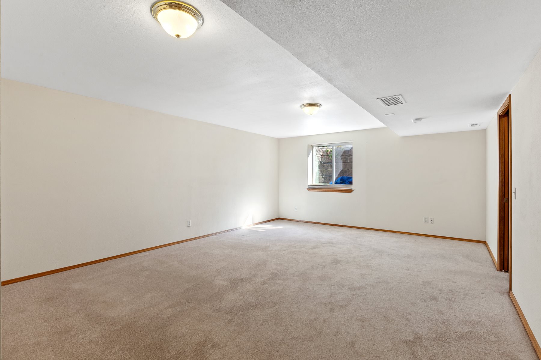 1417 South Davis Road Spokane Valley, WA 99216 - Photo 14 of 17 Gallery Image 14