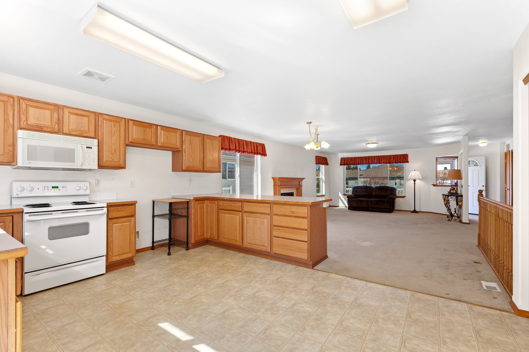 1417 South Davis Road Spokane Valley, WA 99216 - Photo 8 of 17 Gallery Image 8