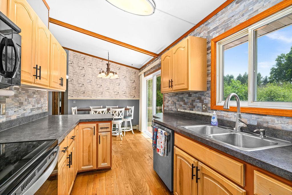 6086 Seville Road Duluth, MN 55811 - Photo 12 of 37 Gallery Image 12