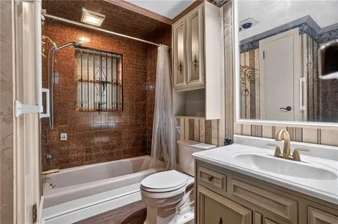 $285,000 | 246 Arthur Street, Zelienople, PA 16063